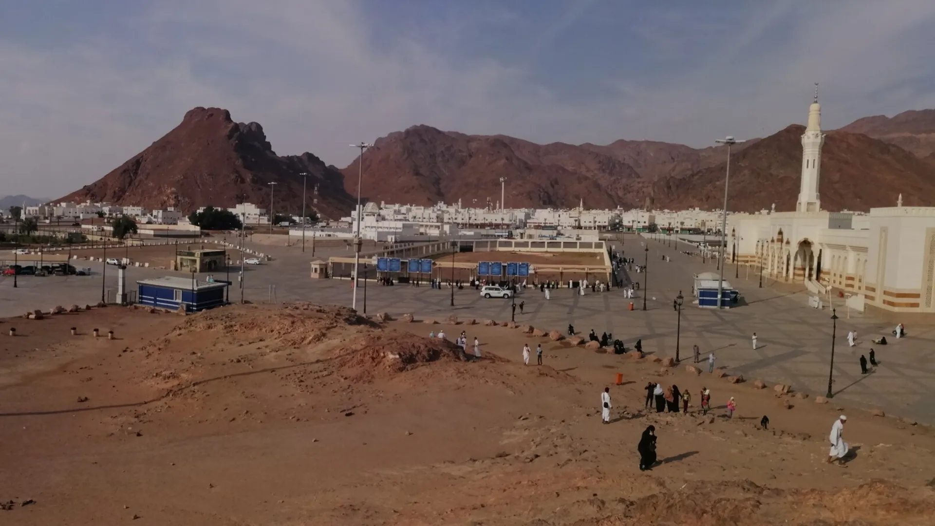 Mount Uhud rising behind the visitor area north of Madinah