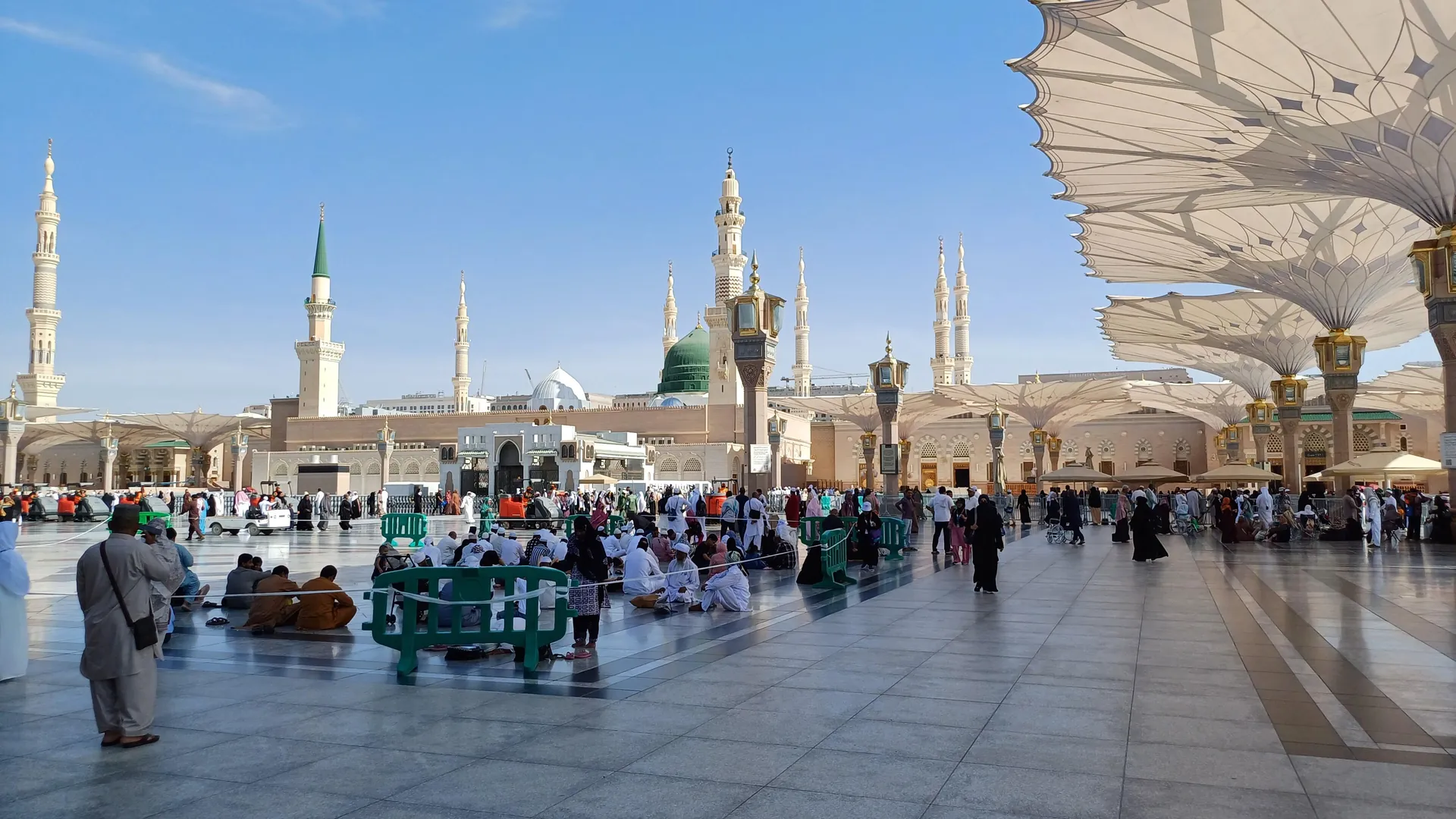 The plaza and minarets of Al-Masjid an-Nabawi in Madinah